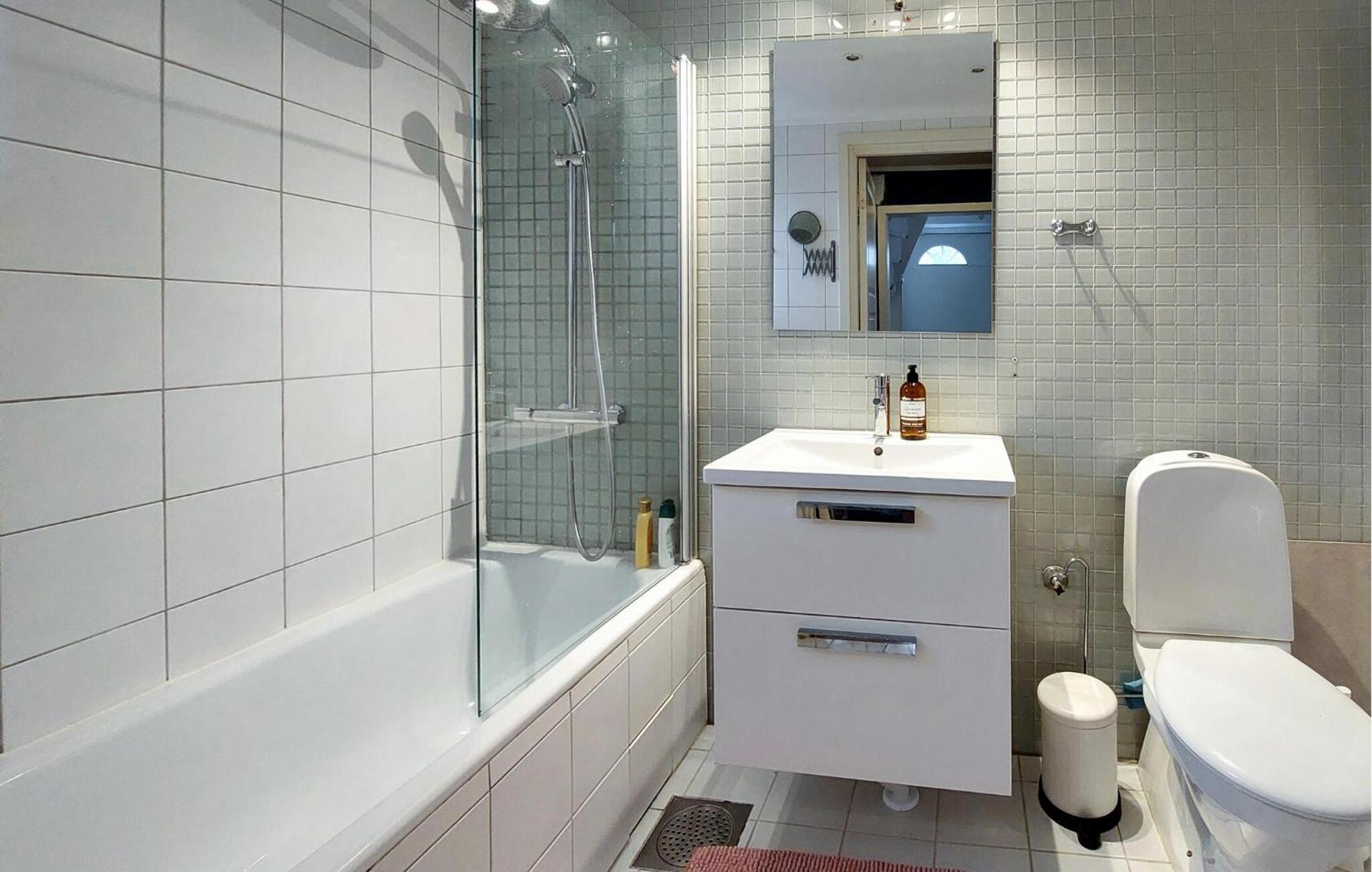 Awesome In Limhamn With Kitchen Holiday home Malmo